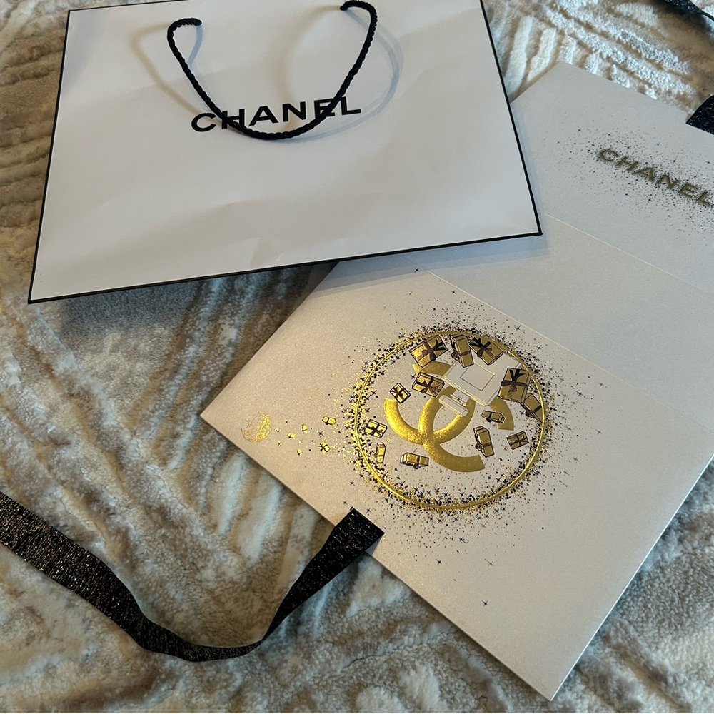CHANEL Gift Packaging NIB - Picture 6 of 12